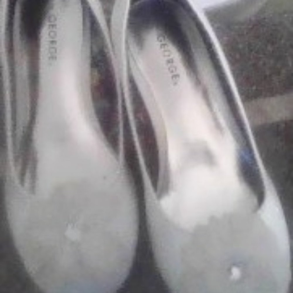 White Shoes for Girls